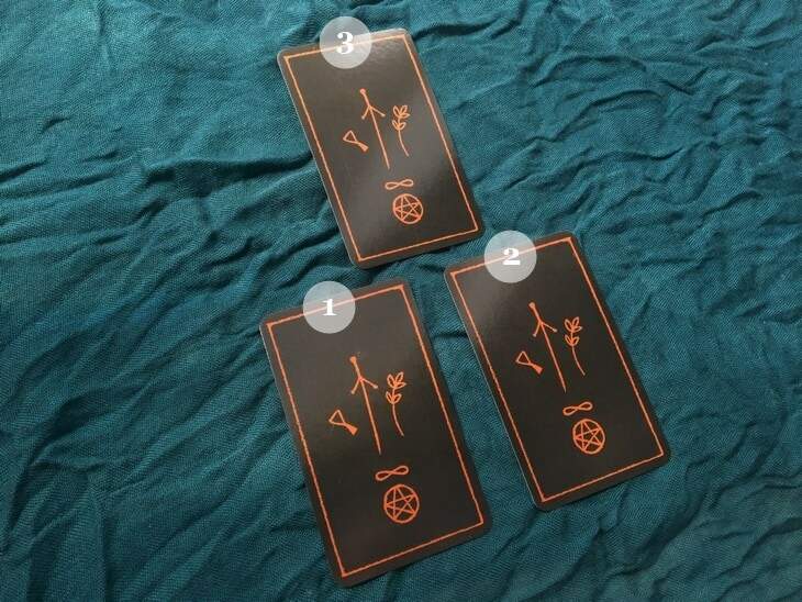 tarot-metodos-tiragem-tres-cartas-variante