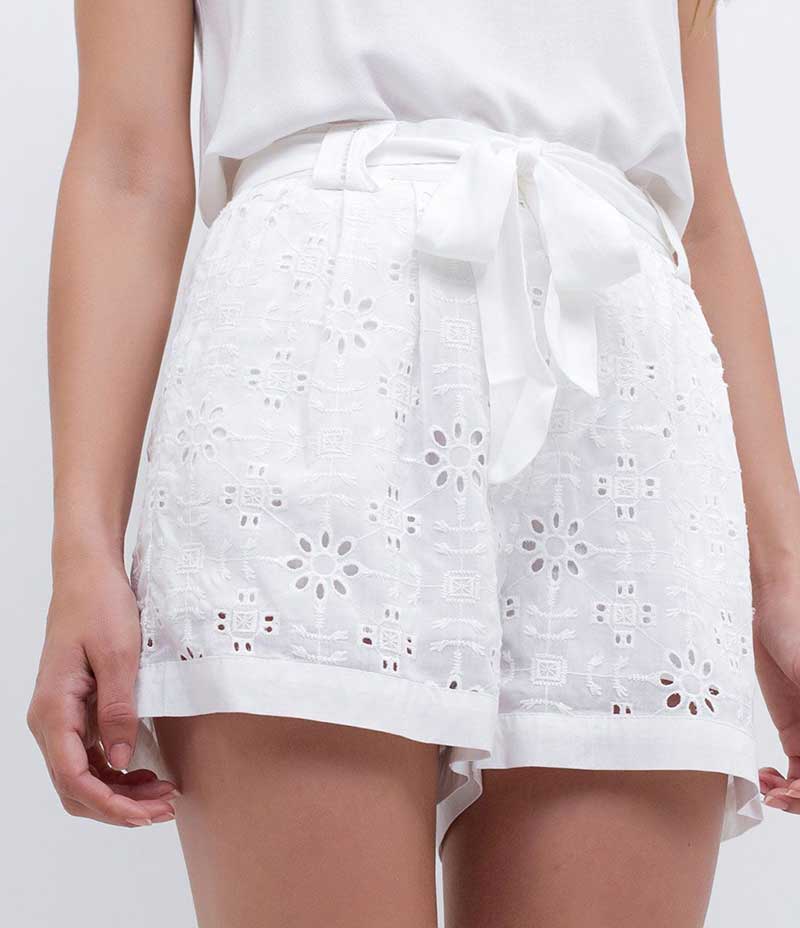 shorts branco ano novo roupa